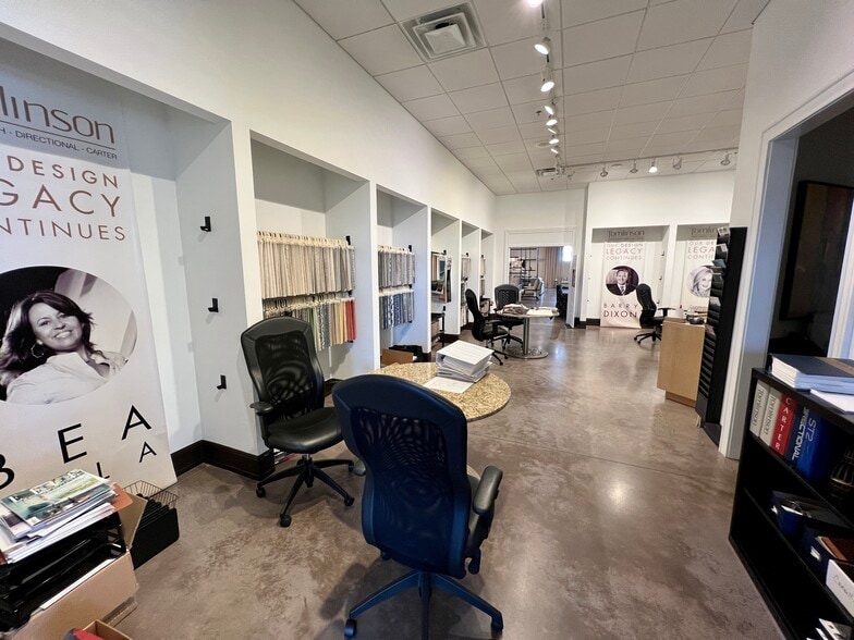 More Photos Of 525 N Wrenn St, High Point Showroom For Sale