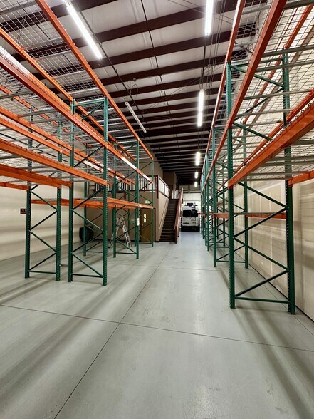 More Photos Of 7390 S Fraser St, Centennial Warehouse For Sale