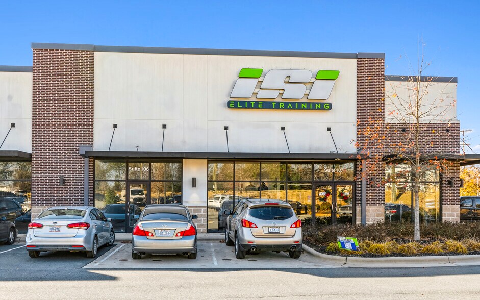 More Photos Of 3866 Rural Retreat Rd, Burlington Storefront Retail Office For Lease