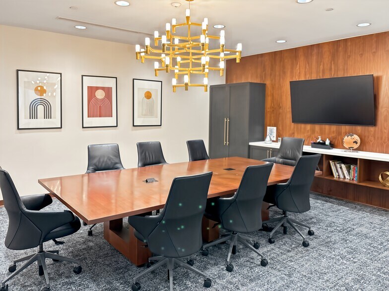 More Photos Of 5956 Sherry Ln, Dallas Coworking Space