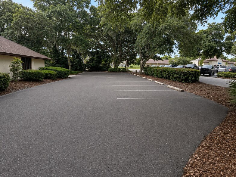 More Photos Of 10-14 Robin Dr, Ladys Island Office For Lease