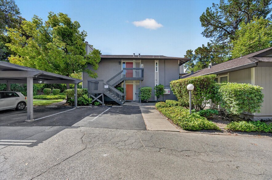 More Photos Of 1920 Camino Verde, Walnut Creek Apartments For Sale