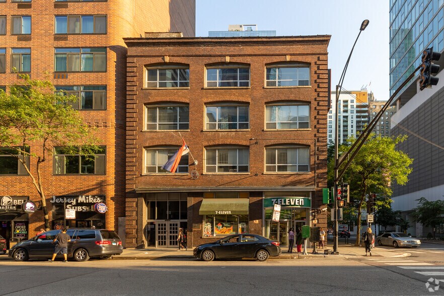 More Photos Of 201 E Ohio St, Chicago Medical For Lease