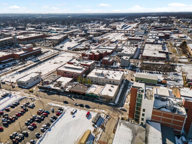 More Photos Of 429-431 N Boonville Ave, Springfield General Retail For Lease