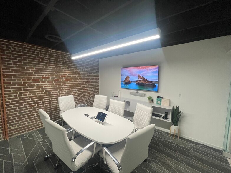 More Photos Of 237-239 2nd Ave S, Saint Petersburg Medical For Lease