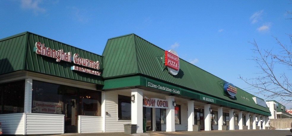 More Photos Of 521-547 Boston Post Rd, Orange Storefront For Lease