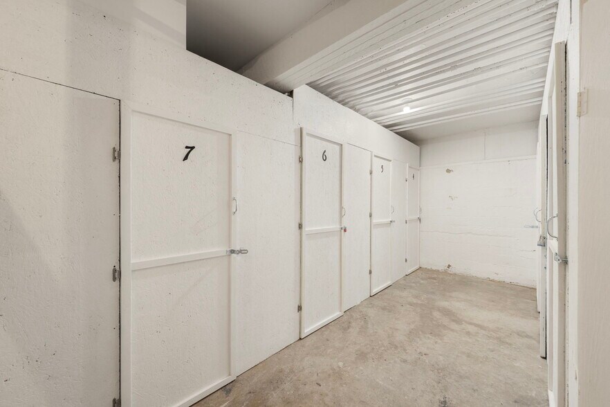 More Photos Of 1827 E 4th St, Long Beach Apartments For Sale