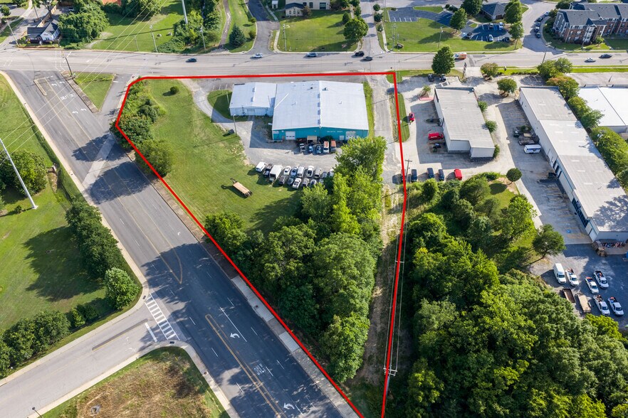 More Photos Of 650 W Main St, Rock Hill Flex For Sale