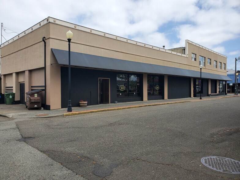 More Photos Of 295 S Broadway, Coos Bay Restaurant For Sale