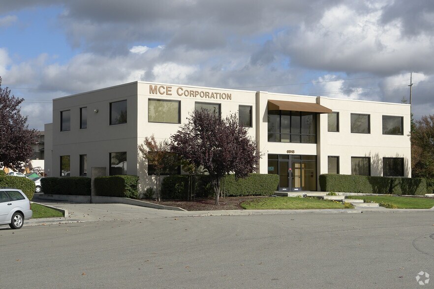 Primary Photo Of 6515 Trinity Ct, Dublin Warehouse For Lease
