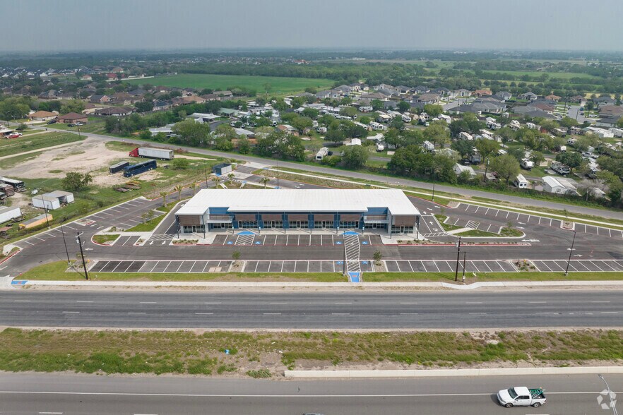 More Photos Of 8822 W Expressway 83, Harlingen Restaurant For Lease
