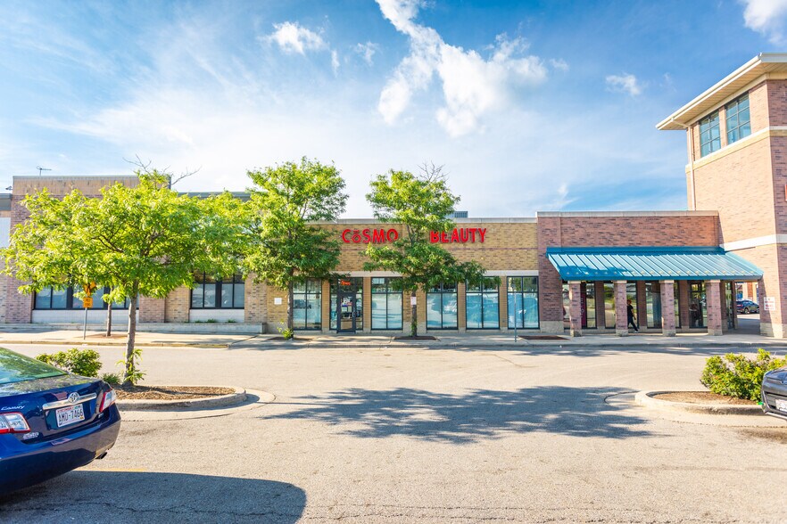 More Photos Of 5700 W Capitol Dr, Milwaukee Unknown For Lease