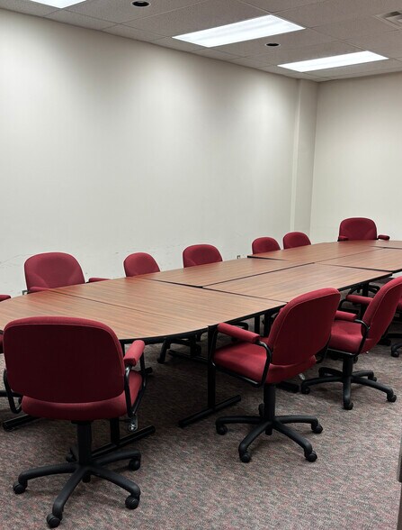 More Photos Of 141 Dundas St, London Office For Sale