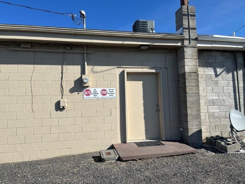 More Photos Of 702 E Main St, Othello Storefront Retail Office For Lease