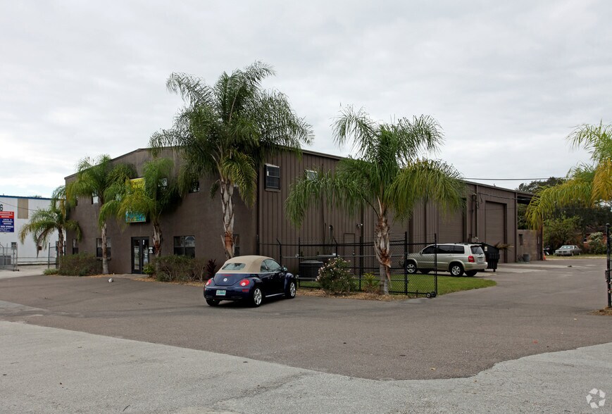 More Photos Of 912 S Nova Rd, Ormond Beach Warehouse For Lease