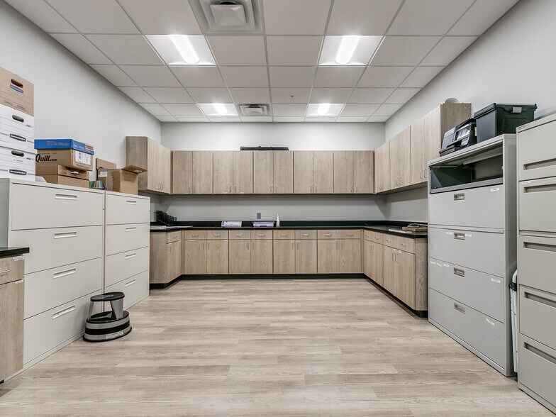 More Photos Of 8890 S Sunnylane Rd, Oklahoma City Flex For Sale