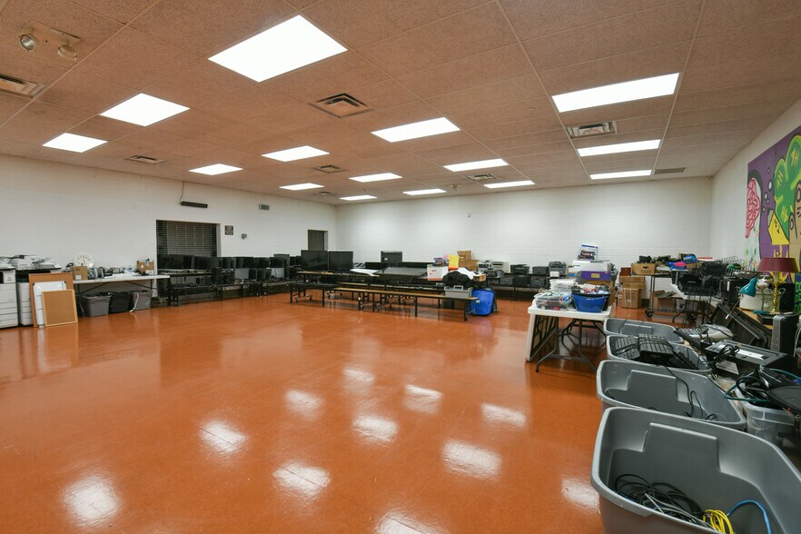 More Photos Of 765 Pierce Dr, Columbus Hospital For Sale