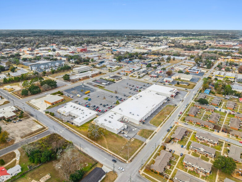 More Photos Of 4th St @ 4th St. & 5th Ave., Moultrie Unknown For Lease