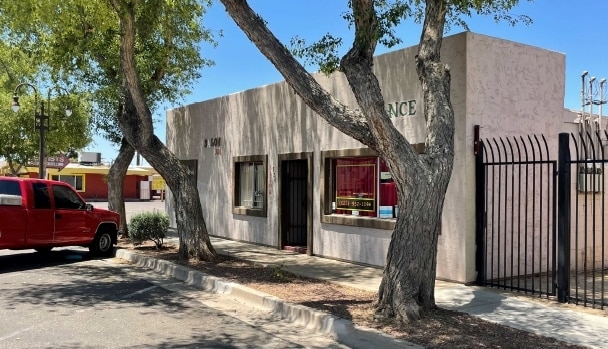 More Photos Of 320-328 E Western Ave, Avondale General Retail For Sale