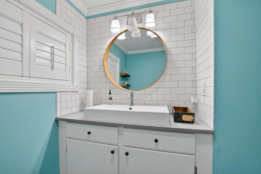 More Photos Of 1305 N Armenia Ave, Tampa Office Residential For Sale