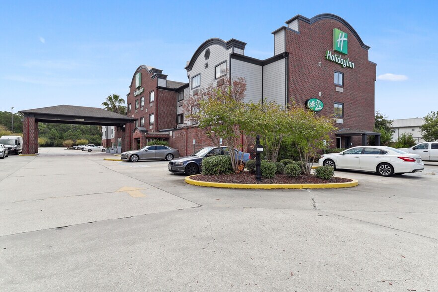 More Photos Of 372 Voters Rd, Slidell Hotel For Sale