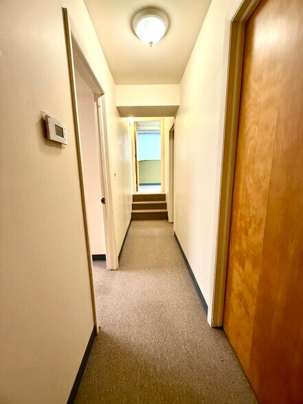 More Photos Of 33850 Armada Ridge Rd, Richmond Warehouse For Lease