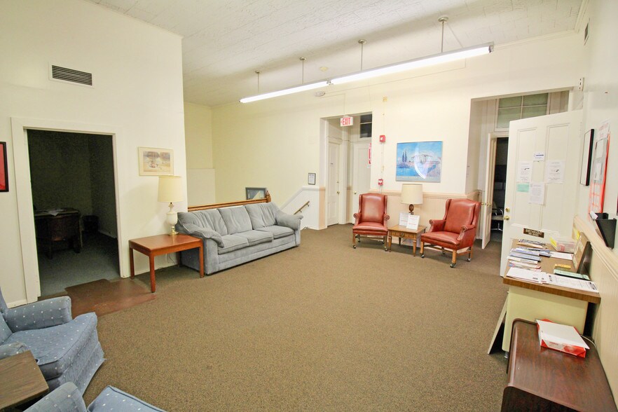 More Photos Of 19 Belmont Ave, Dover Apartments For Sale