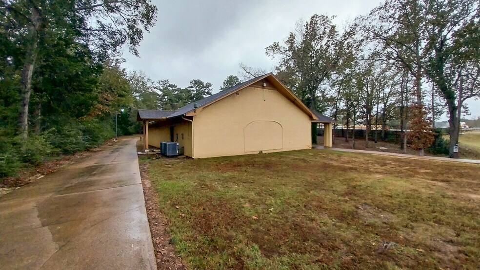 More Photos Of 120 NW 304 Loop, Crockett Daycare Center For Sale