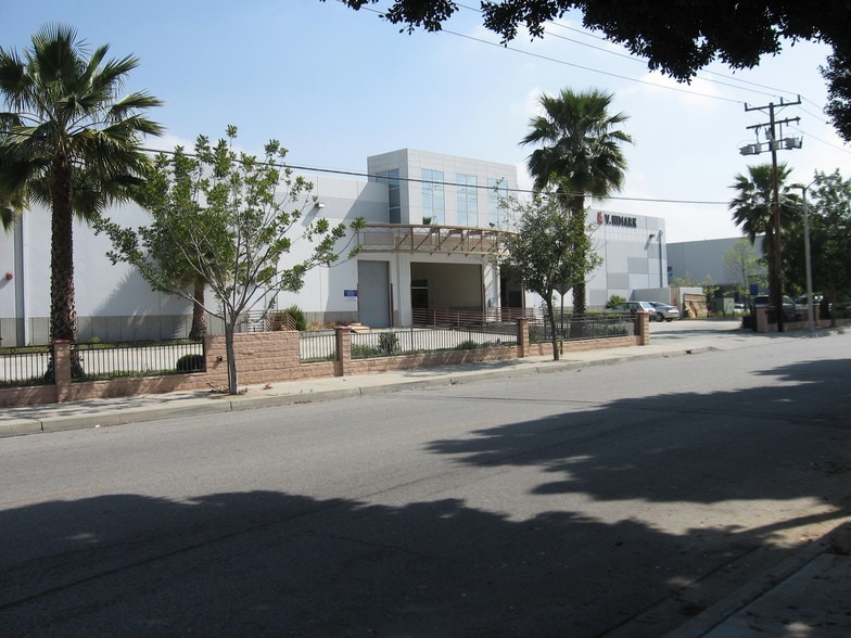 More Photos Of 11911 Clark St, Arcadia Warehouse For Lease