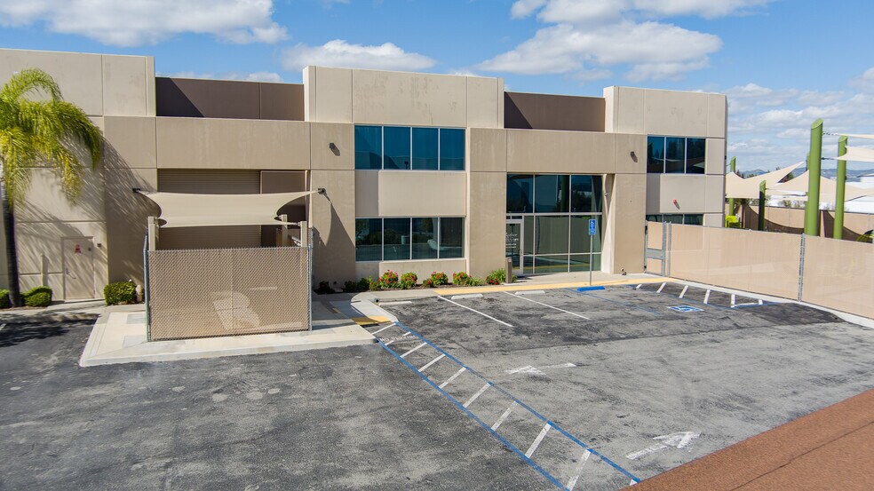 More Photos Of 42389 Winchester Rd, Temecula Warehouse For Sale