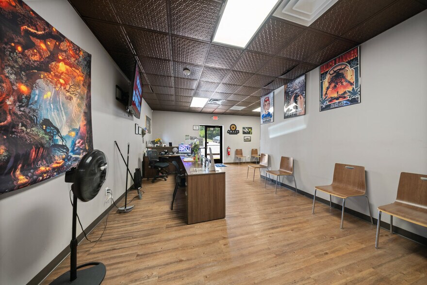 More Photos Of 1812 S Business 54, Eldon Bank For Sale