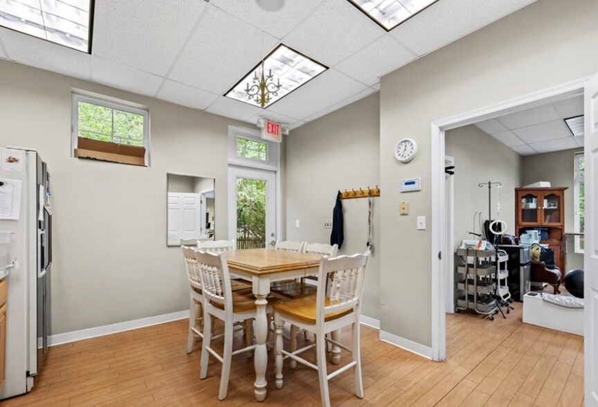 More Photos Of 2330 Colony Crossing Pl, Midlothian Medical For Sale