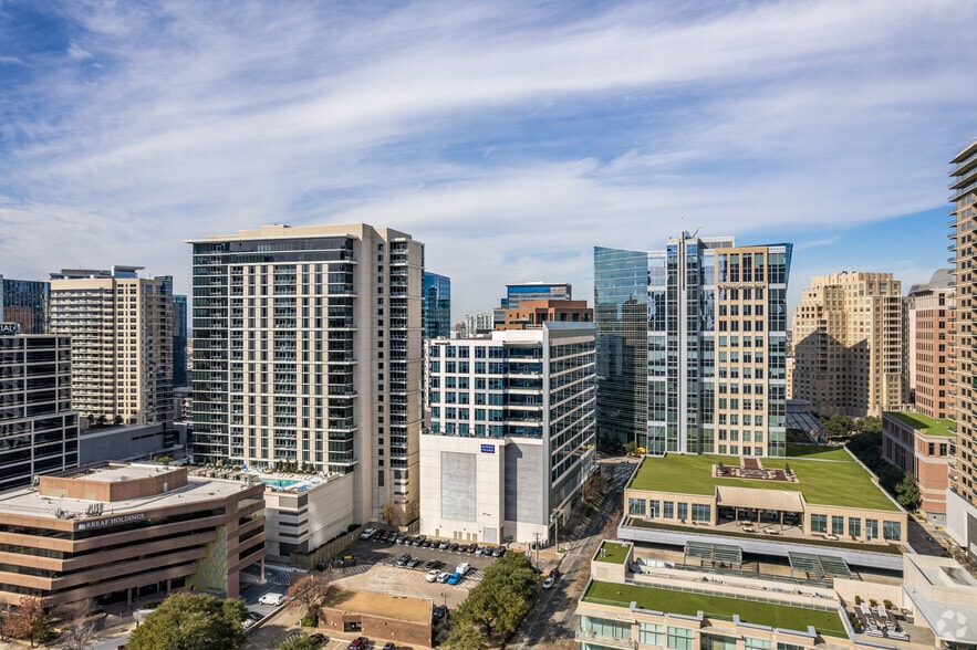 More Photos Of 1920 McKinney Ave, Dallas Office For Lease