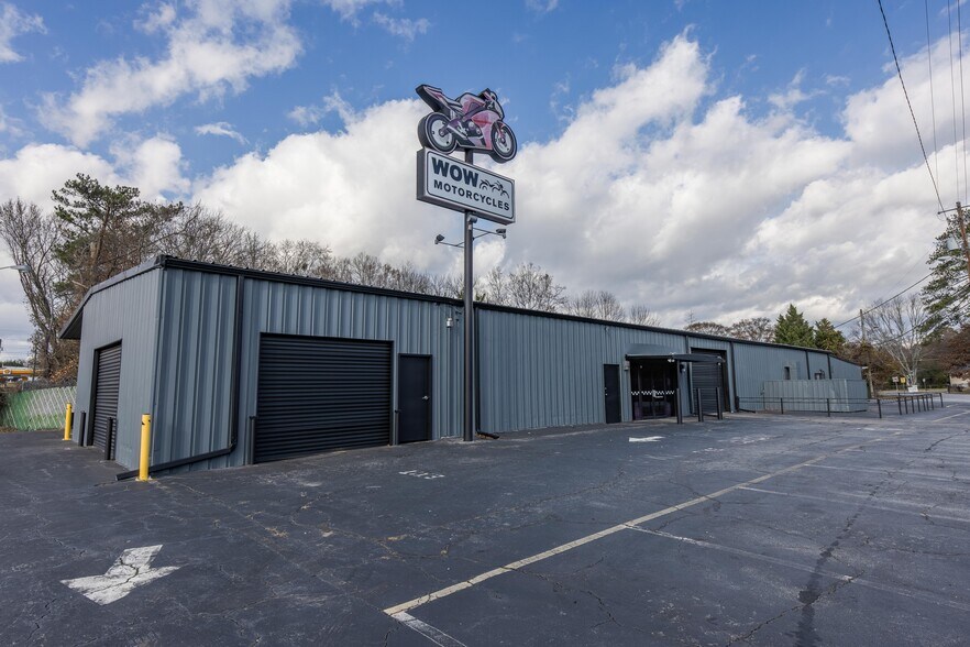 More Photos Of 508 Cobb Pky NE, Marietta Warehouse For Lease