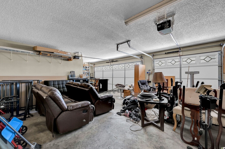More Photos Of 6975 Obannon Dr, Las Vegas Office Residential For Sale