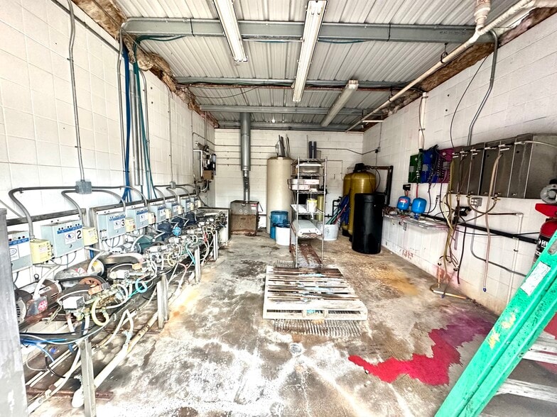 More Photos Of 2550 Goliad Rd, San Antonio Carwash For Sale