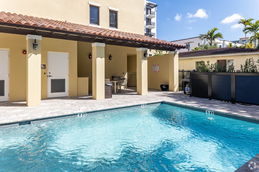 More Photos Of 1091 Galiano St, Coral Gables Apartments For Sale