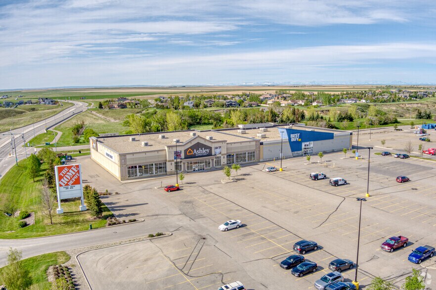 More Photos Of 3700 Mayor Magarth Dr S, Lethbridge Unknown For Lease