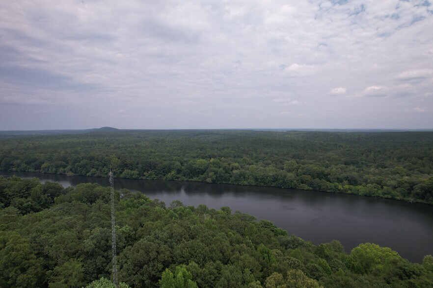 More Photos Of 20th AVE, Valley Light Manufacturing For Sale