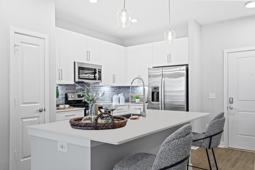 More Photos Of 12400 Dutton Rd, Midlothian Apartments For Sale
