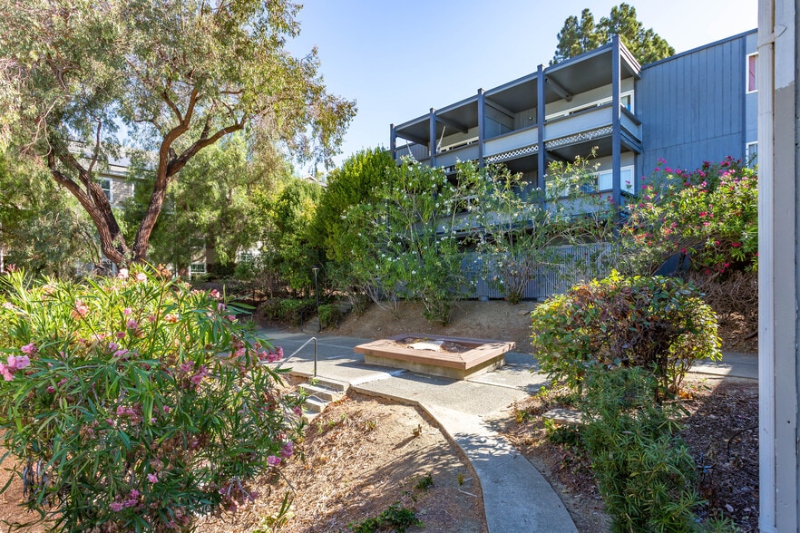 More Photos Of 201 Avian Dr, Vallejo Apartments For Sale