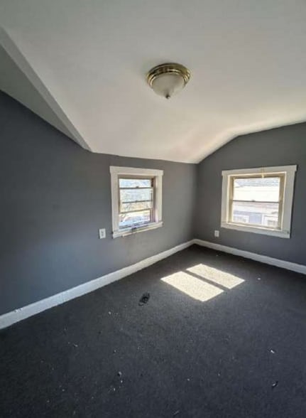 More Photos Of 701-711 W Wyoming Ave, Lockland Apartments For Sale