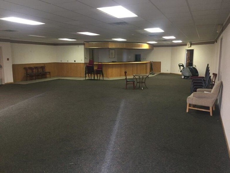 More Photos Of 2315 N Broadway, Minot Hospitality For Sale