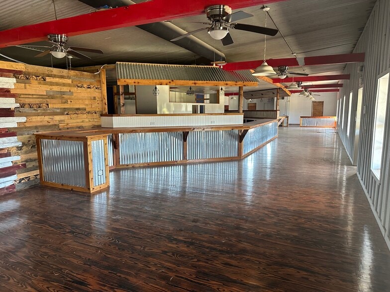 More Photos Of 2718 Gilmer Rd, Longview Restaurant For Lease