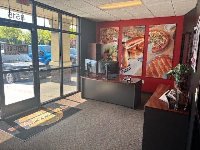More Photos Of 8505-8517 W Overland Rd, Boise Restaurant For Lease
