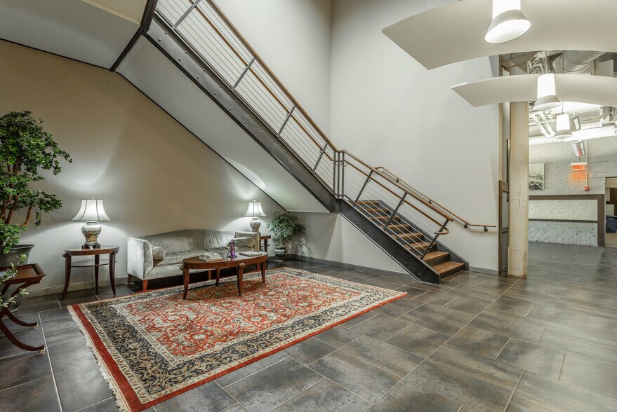 More Photos Of 201 W Main St, Chattanooga Office Residential For Sale