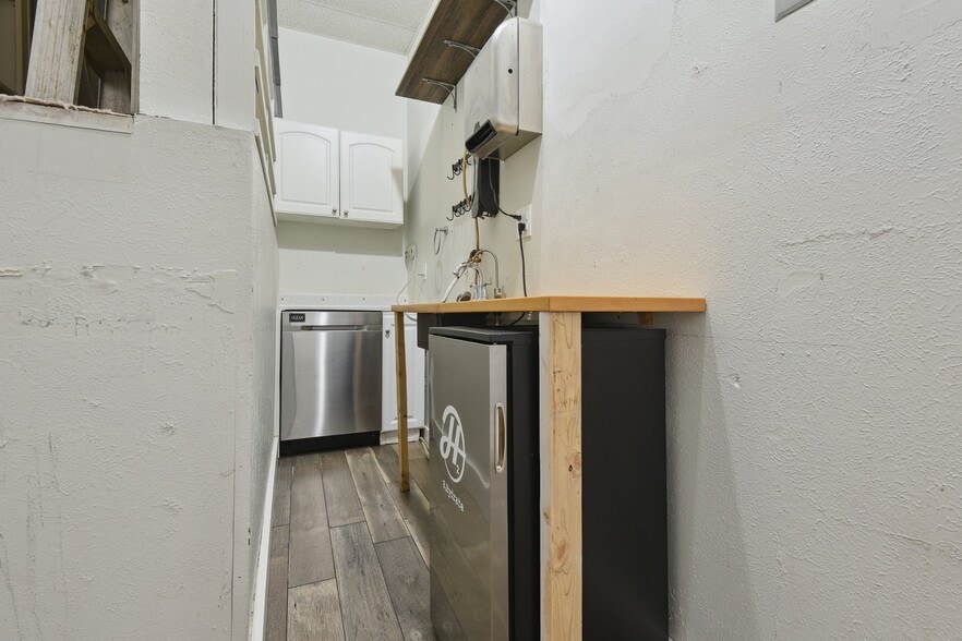 More Photos Of 2 Adams St, Denver Apartments For Sale