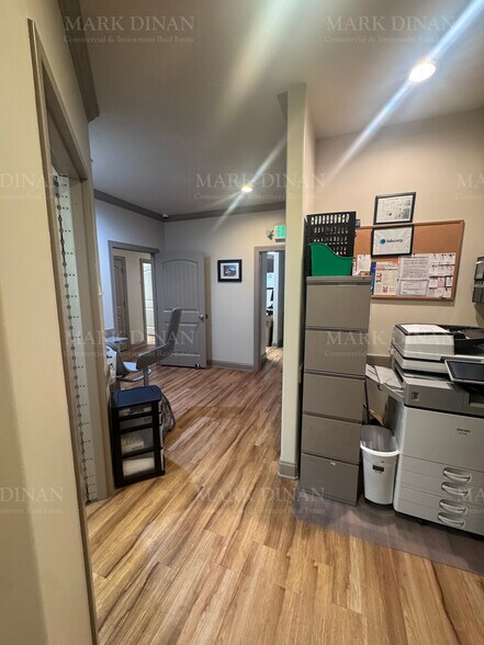 More Photos Of 402 Airport Commons Dr, Calera Medical For Lease