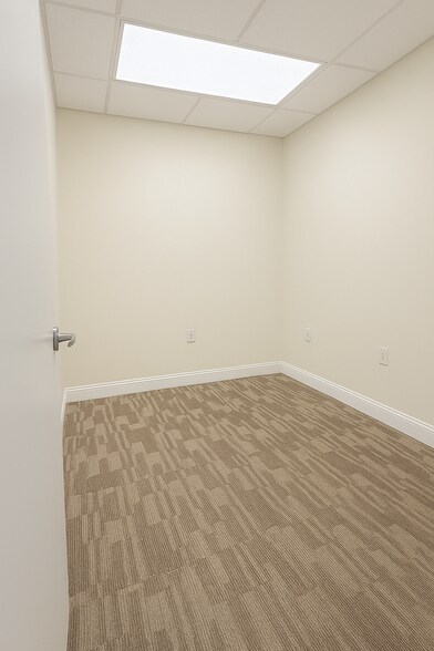 More Photos Of 1071-1075 NE 125th St, North Miami Loft Creative Space For Lease