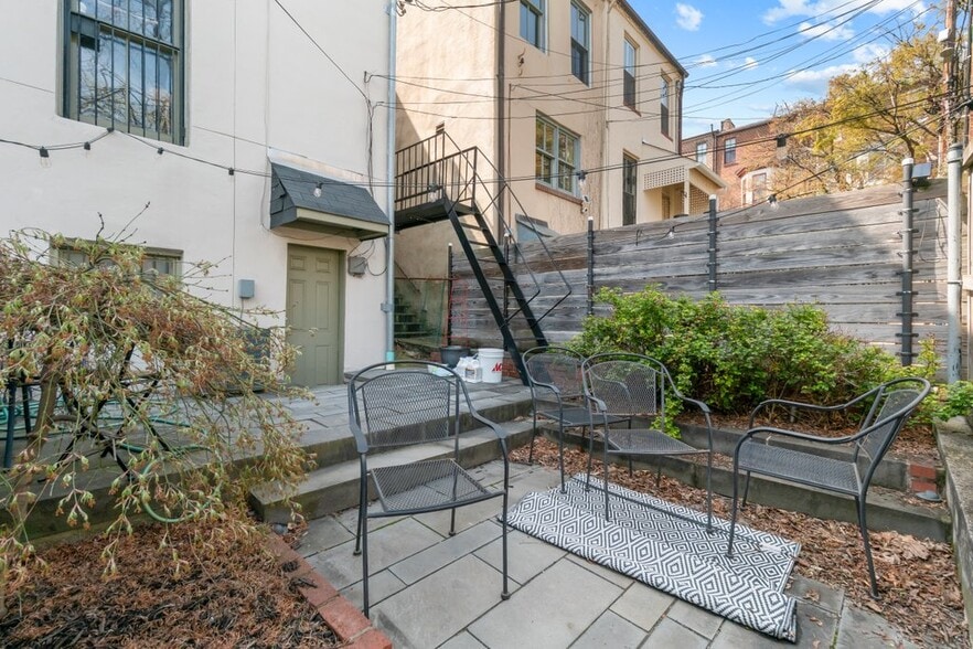 More Photos Of 1215 John St, Baltimore Multifamily For Sale